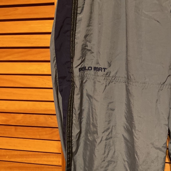 Very nice pants with black strap on the back rubber around waist - Picture 2 of 7